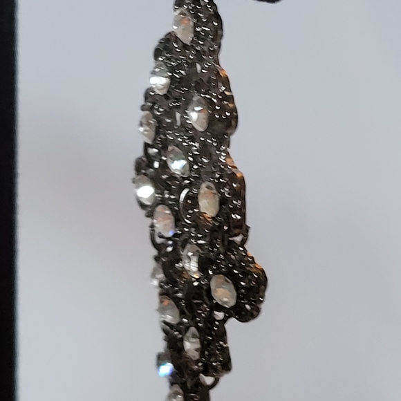 Austrian crystal vintage Amber Lee dangling earrings, perfect for parties. - Picture 6 of 6